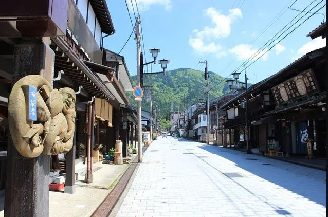 Inami wood carving village